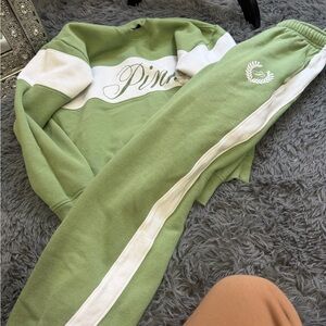 🌟PINK Victoria's Secret Outfit Set in Green and White‎